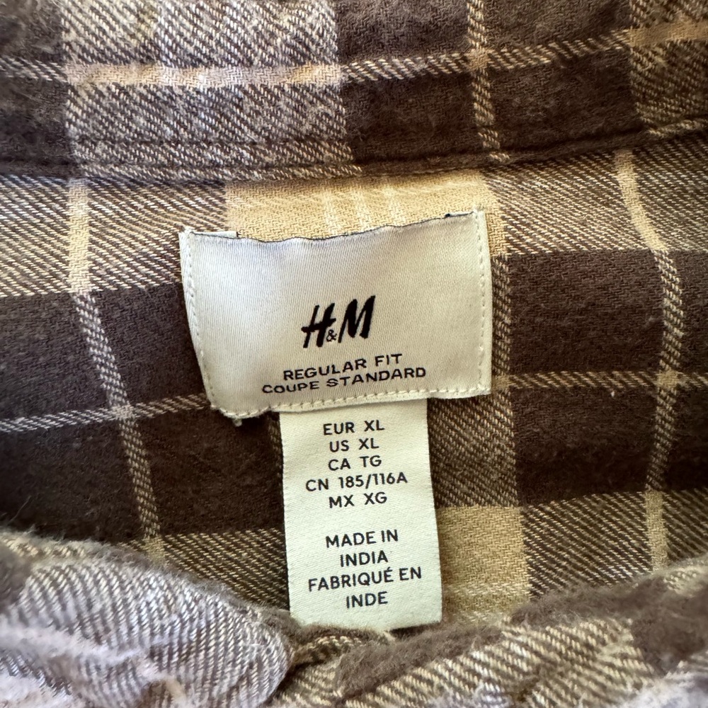 H&M plaid button down - Picture 2 of 2
